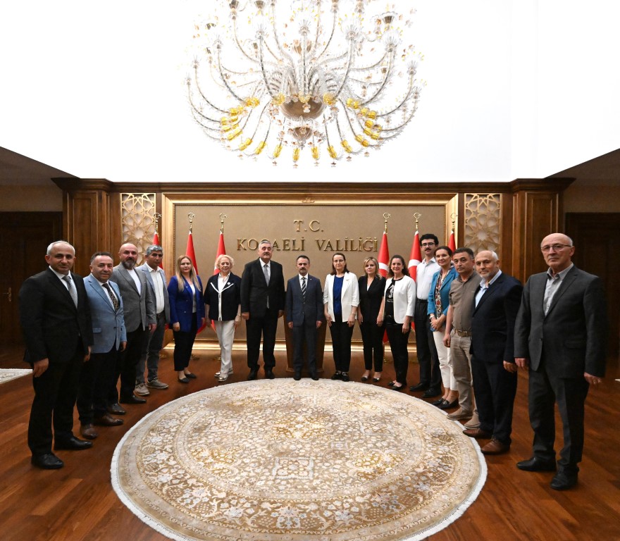 Körfez Kent Konseyi Yeni Yönetiminden Vali Aktaş’a Ziyaret