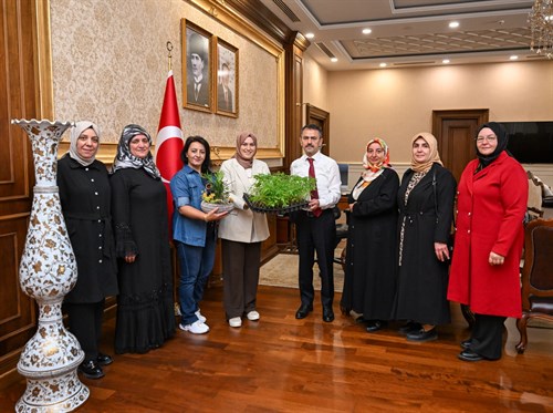 Dane - Riz Kadın Girişimi Üretim ve İşletme Kooperatifi Başkanı Aslan ve Ekibinden Vali İlhami Aktaş’a Ziyaret